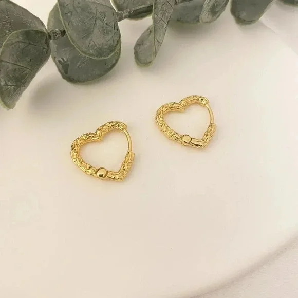 925 Sterling Silver Dainty Heart Huggie Earrings Small Hoop Earrings - Picture 3 of 4